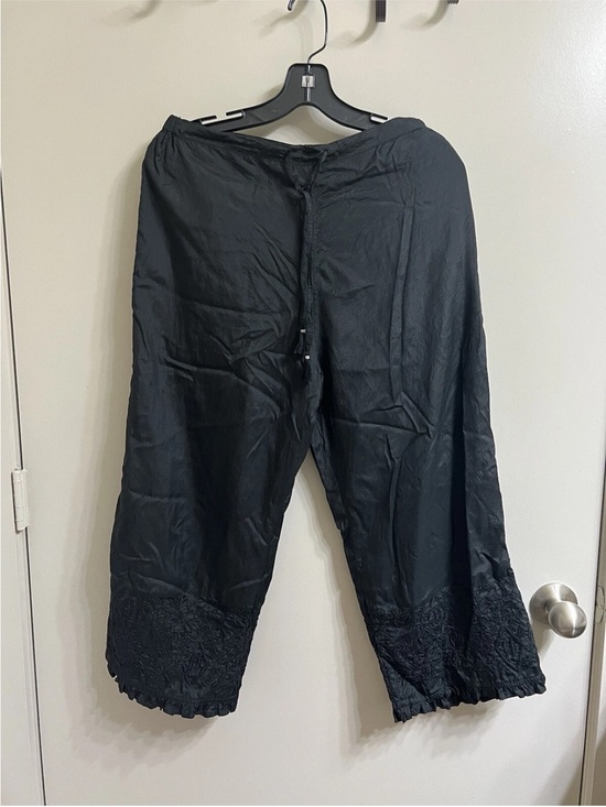 Injiri Pants - Black Women's Cropped Wide-Leg Pants with Lace Trim Nwot Sz S